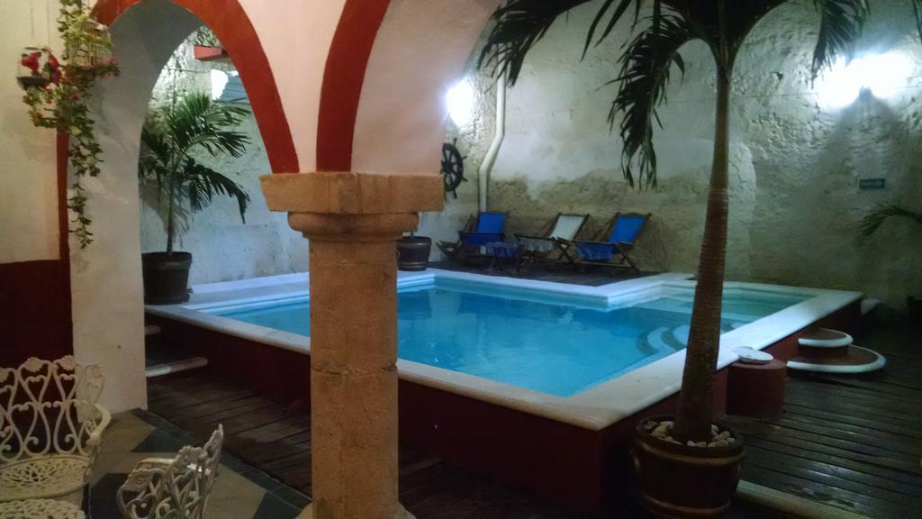 Hotel Maya Ah Kim Pech แคมเปเช ภายนอก รูปภาพ