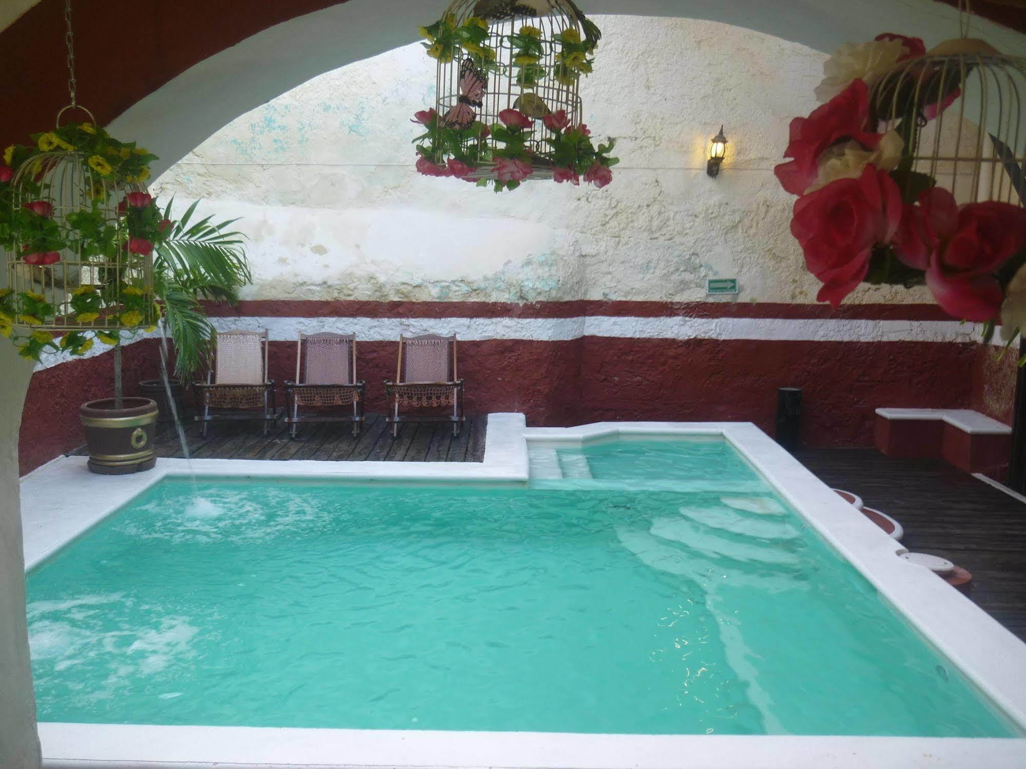 Hotel Maya Ah Kim Pech แคมเปเช ภายนอก รูปภาพ
